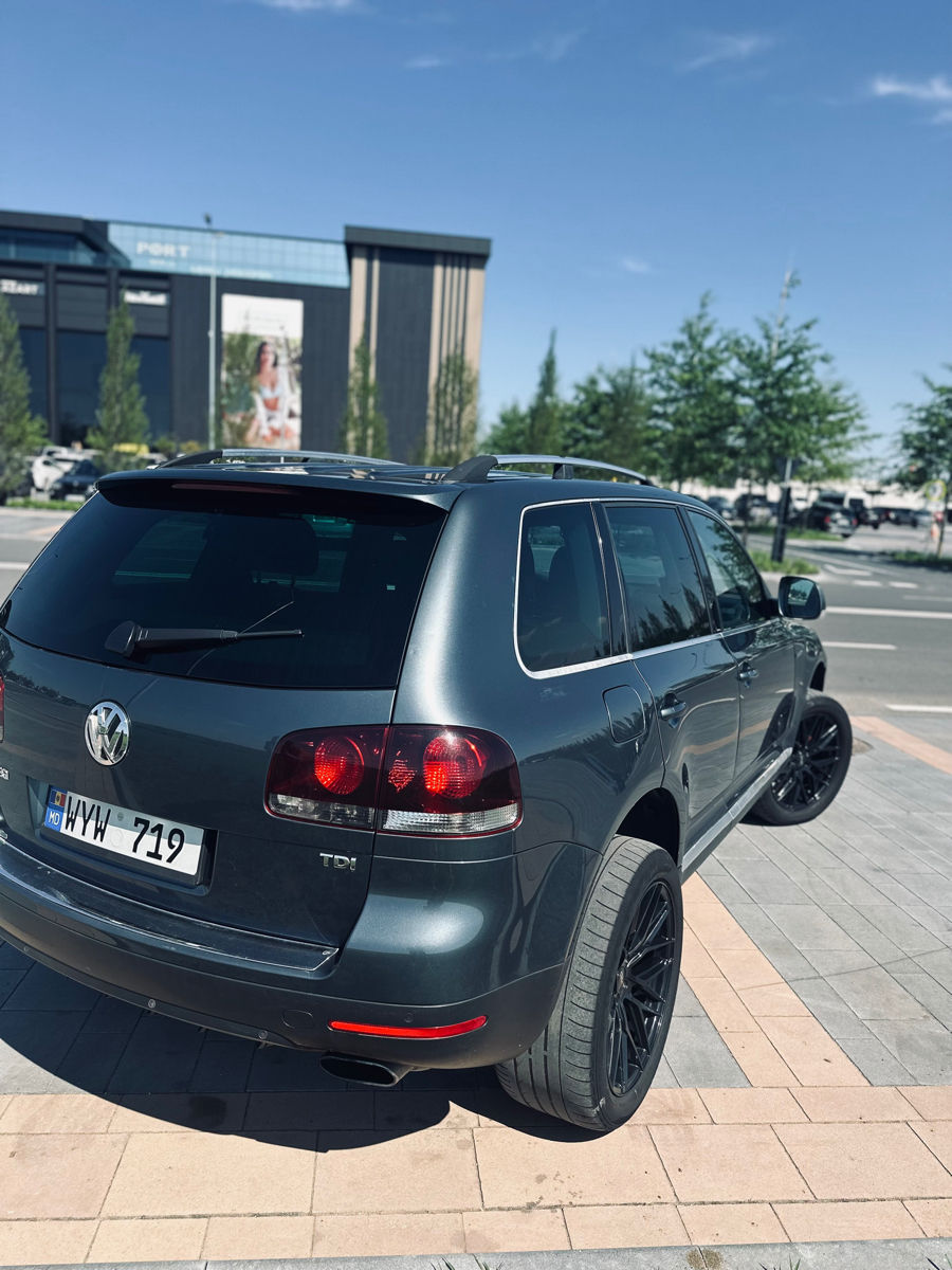 Volkswagen Touareg foto 5