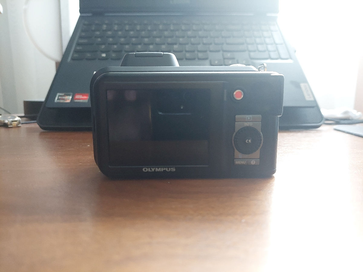 Olympus SP-600UZ foto 3