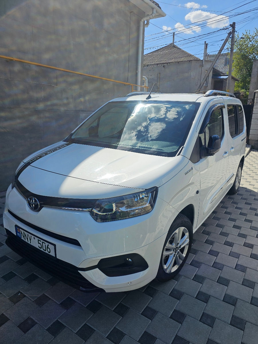 Toyota Proace City foto 1