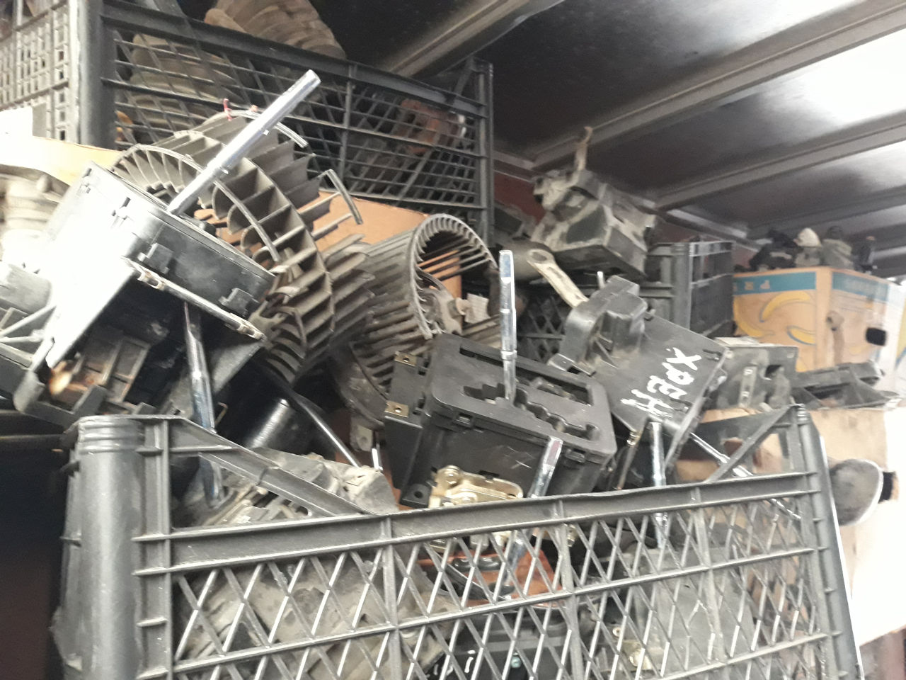 Mercedes Разборка запчасти, Piese auto W124, W126, W 190, W 140, W220... foto 4