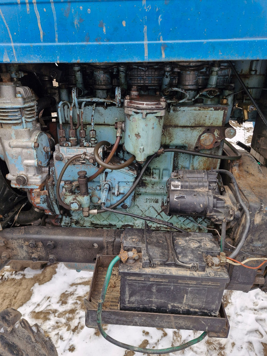 Promejutcă  scoasă de la vier motor d 240 motor scos de pe combaină  foto 0