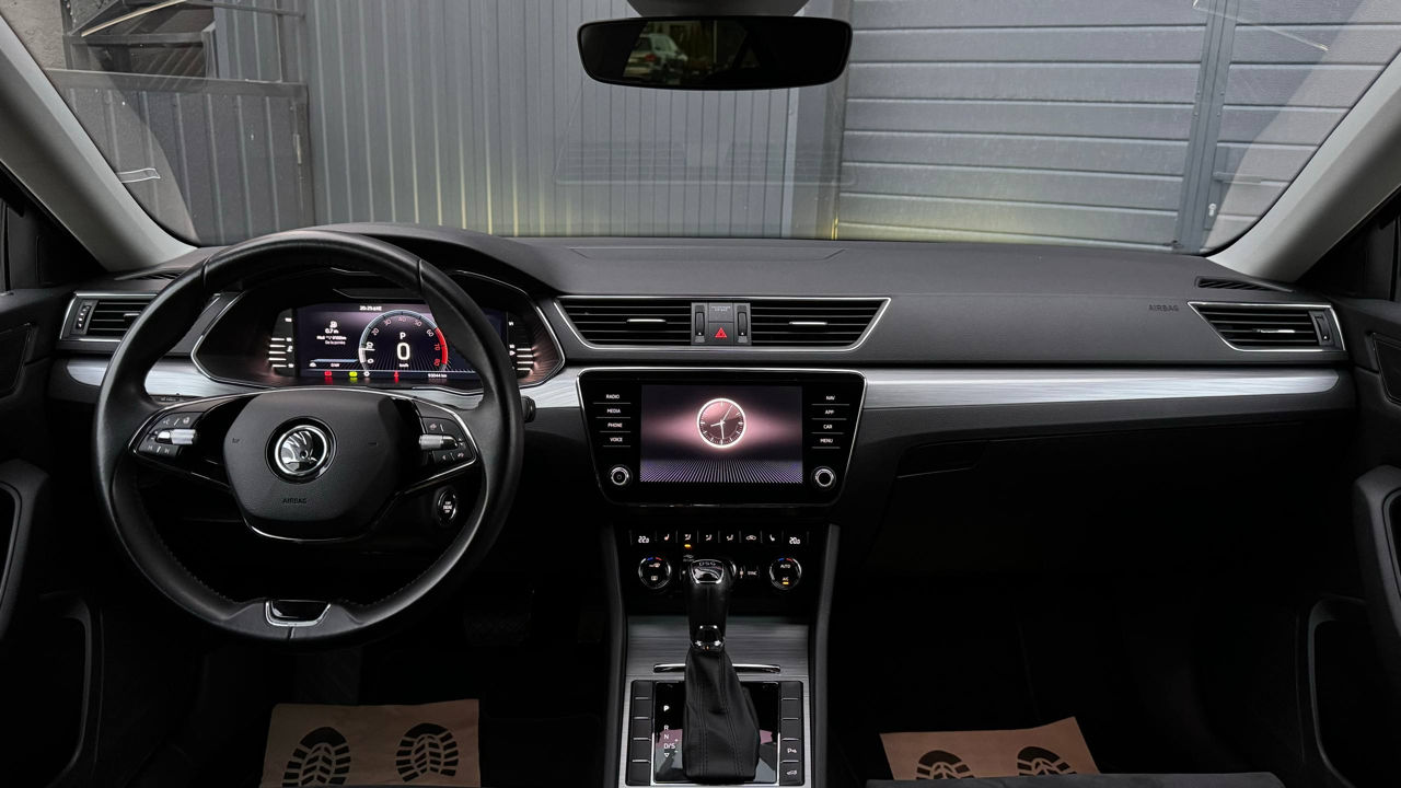 Skoda Superb фото 13