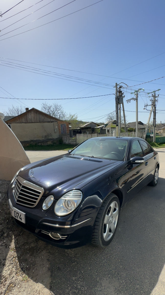 Mercedes E-Class foto 8