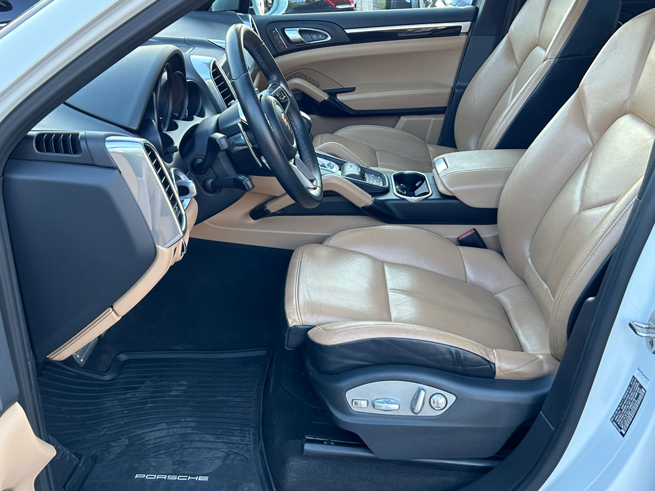 Porsche Cayenne foto 7