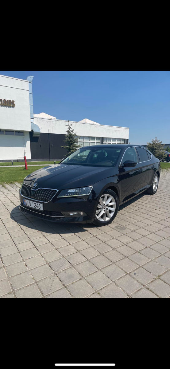 Skoda Superb foto 5