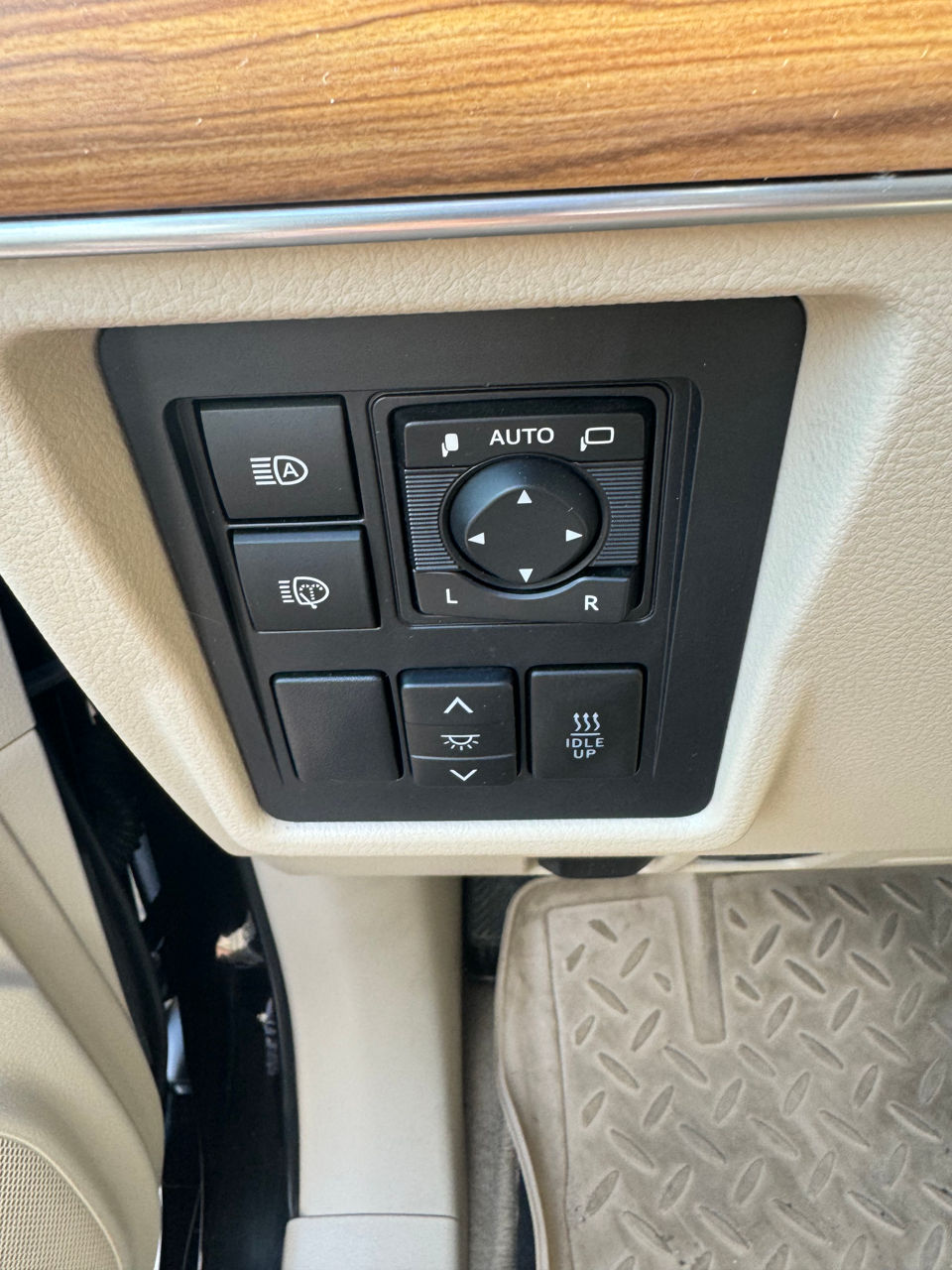 Toyota Land Cruiser Prado фото 3