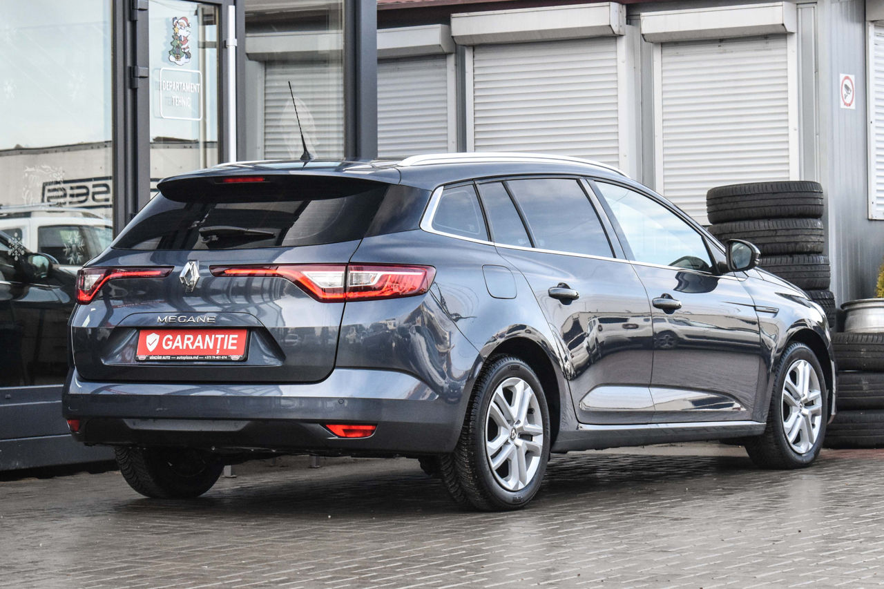 Renault Megane фото 2