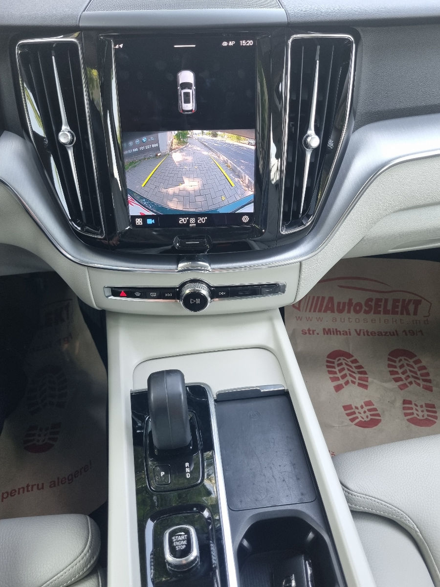 Volvo XC60 2021 photo 13