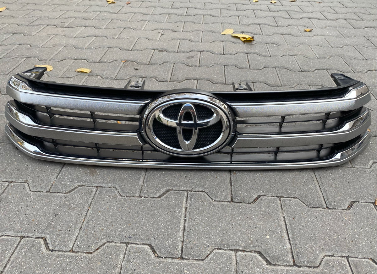 Grila / Решотка Toyota Hilux foto 0