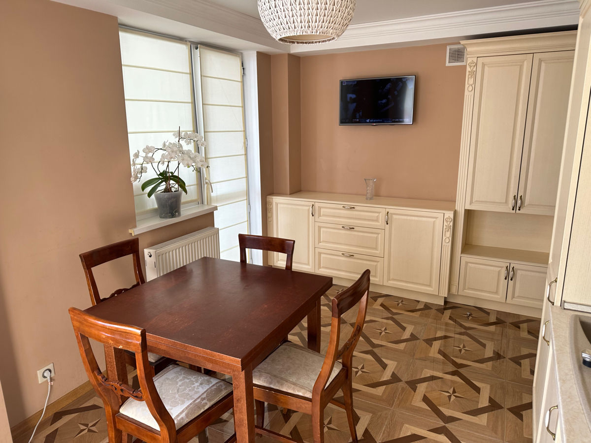 Apartament cu 3 camere, 115 m², Telecentru, Chișinău foto 9