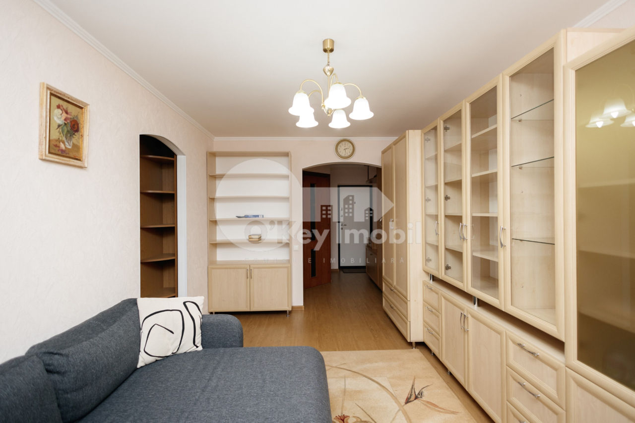 Apartament cu 2 camere, 45 m², Buiucani, Chișinău foto 2