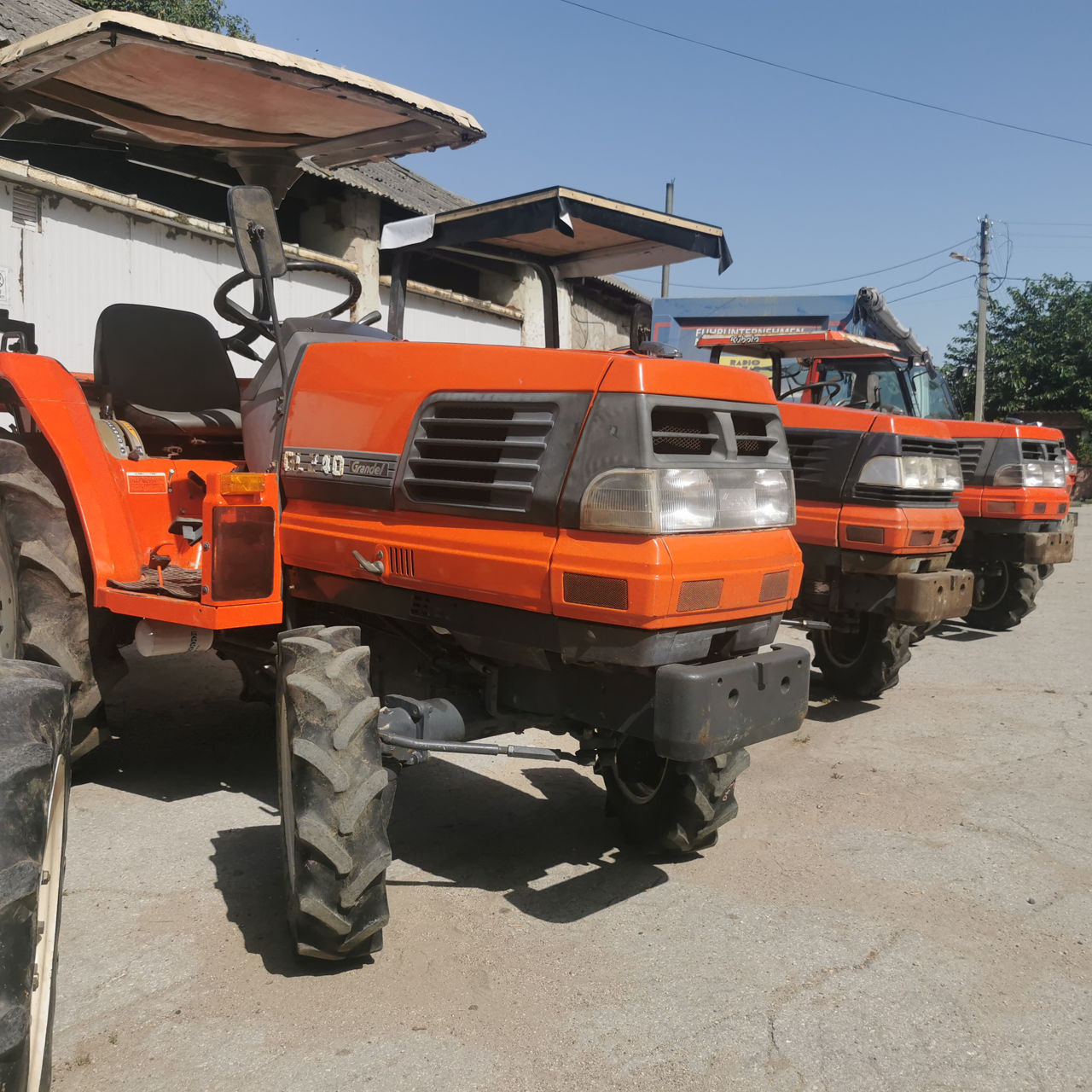 Tractoare japoneze  - Kubota, Yanmar, Iseki. Recent Importat foto 5