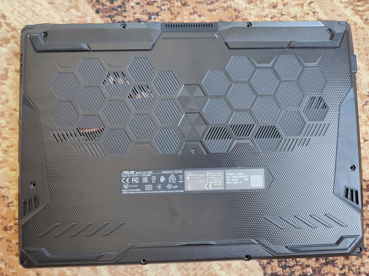 Asus TUF Gaming A15 FA506IV foto 2