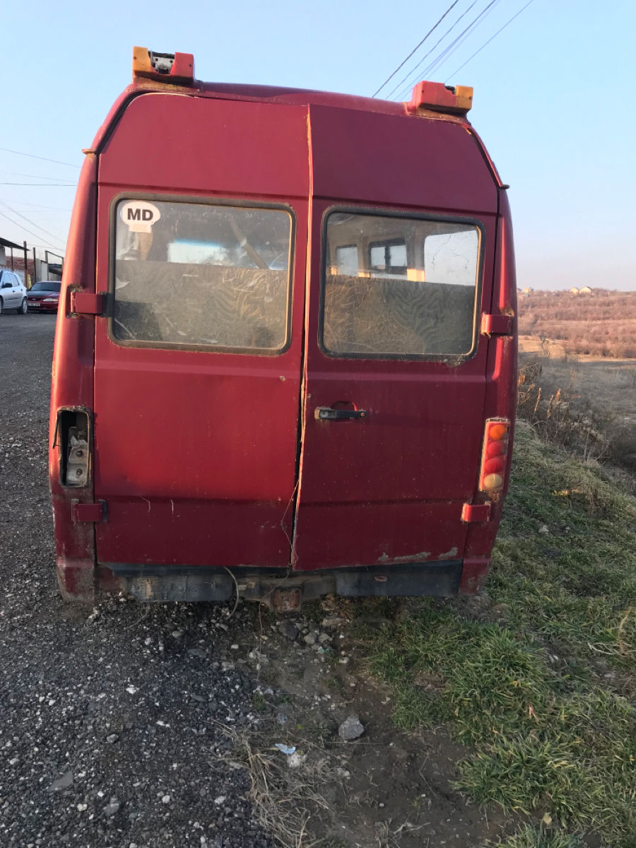 Mercedes 410 310 фото 2