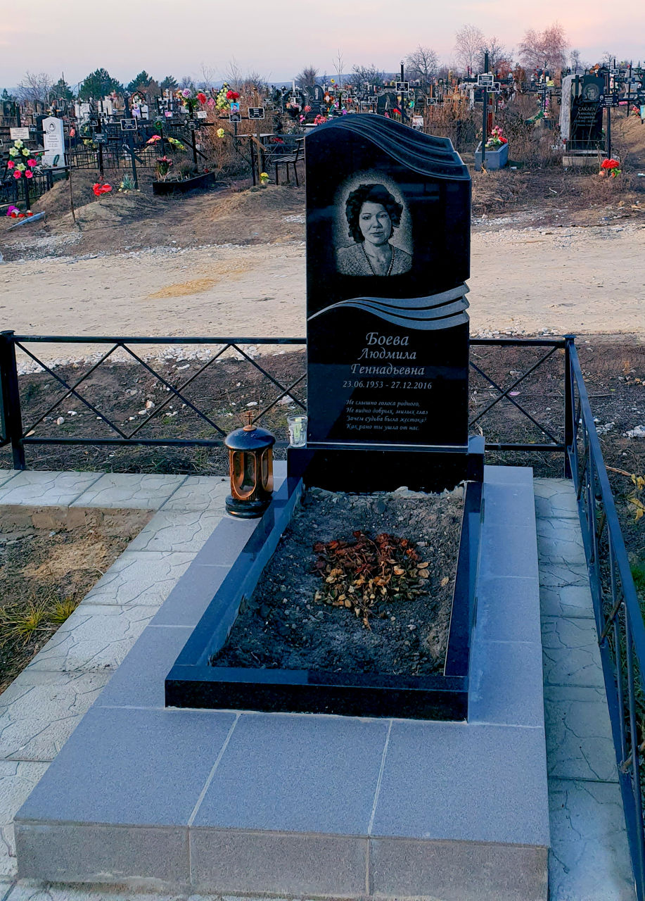 Monumente funerare deosebite – pentru o amintire veșnică cu stil ! foto 5