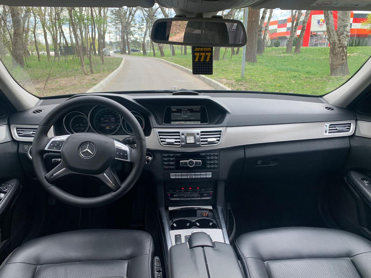 Mercedes E-Class фото 4