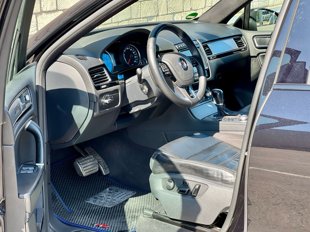 Volkswagen Touareg foto 3