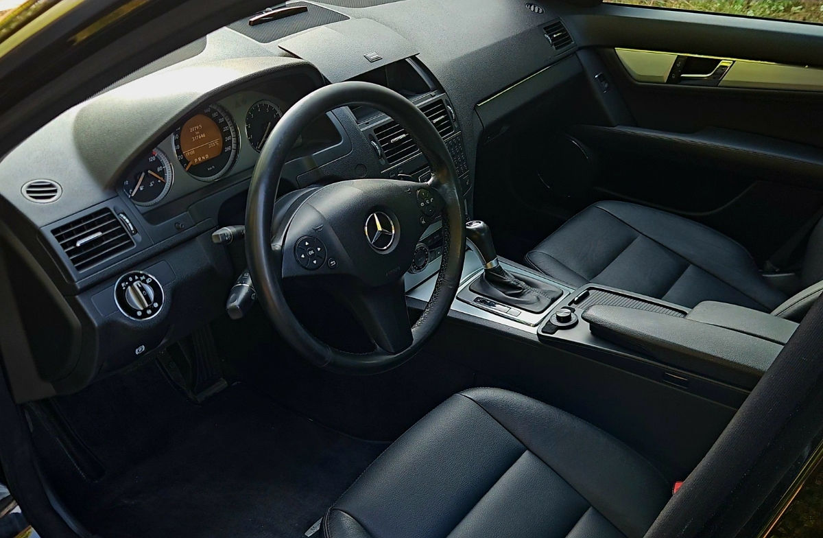 Mercedes C-Class фото 4