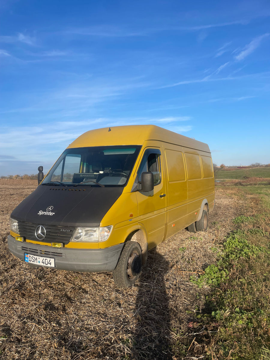 Sprinter 412 Mercedes Sprinter 412 2000 г. с пробегом, Дизель, 10000
