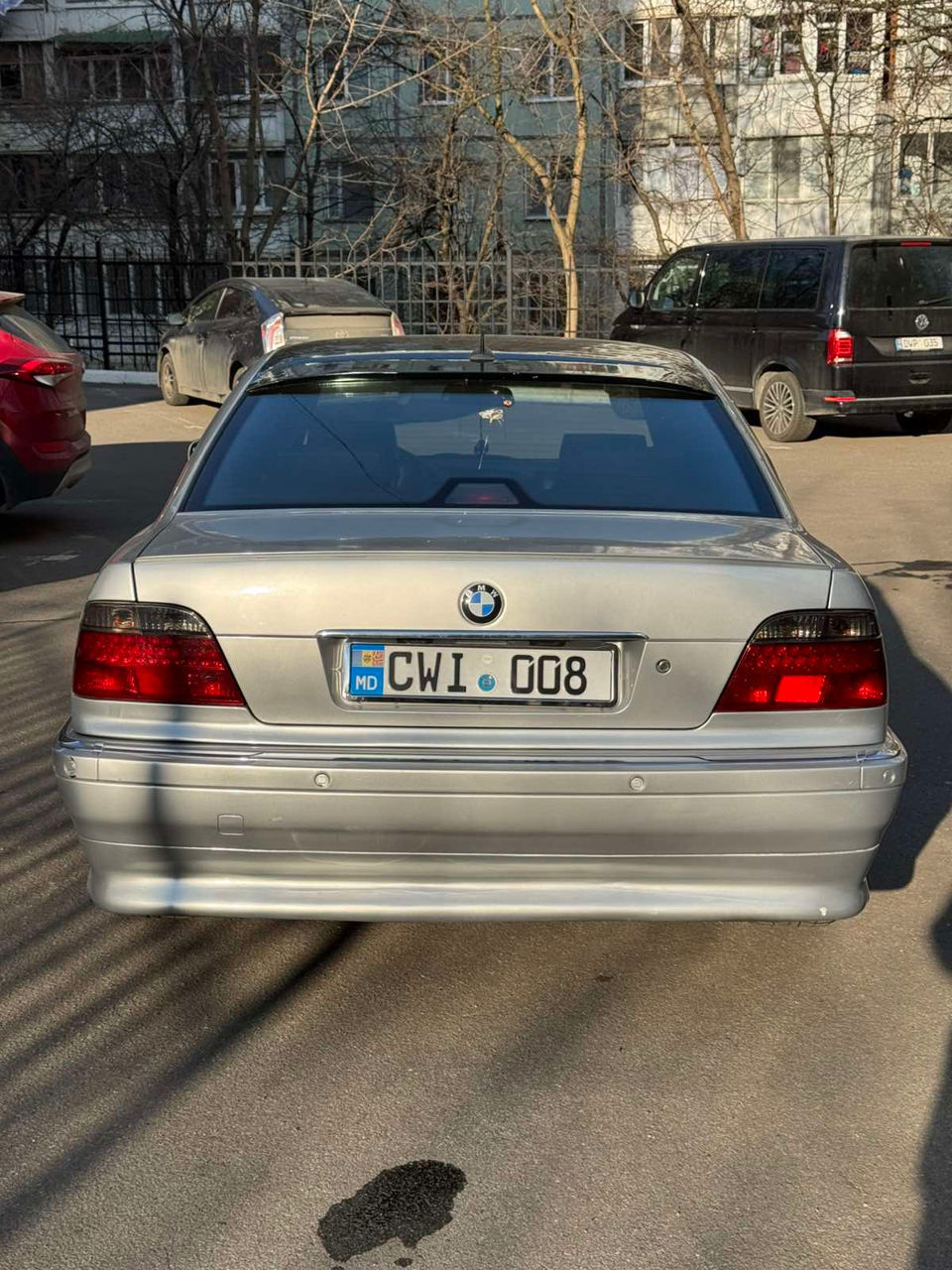 BMW 7 Series фото 5