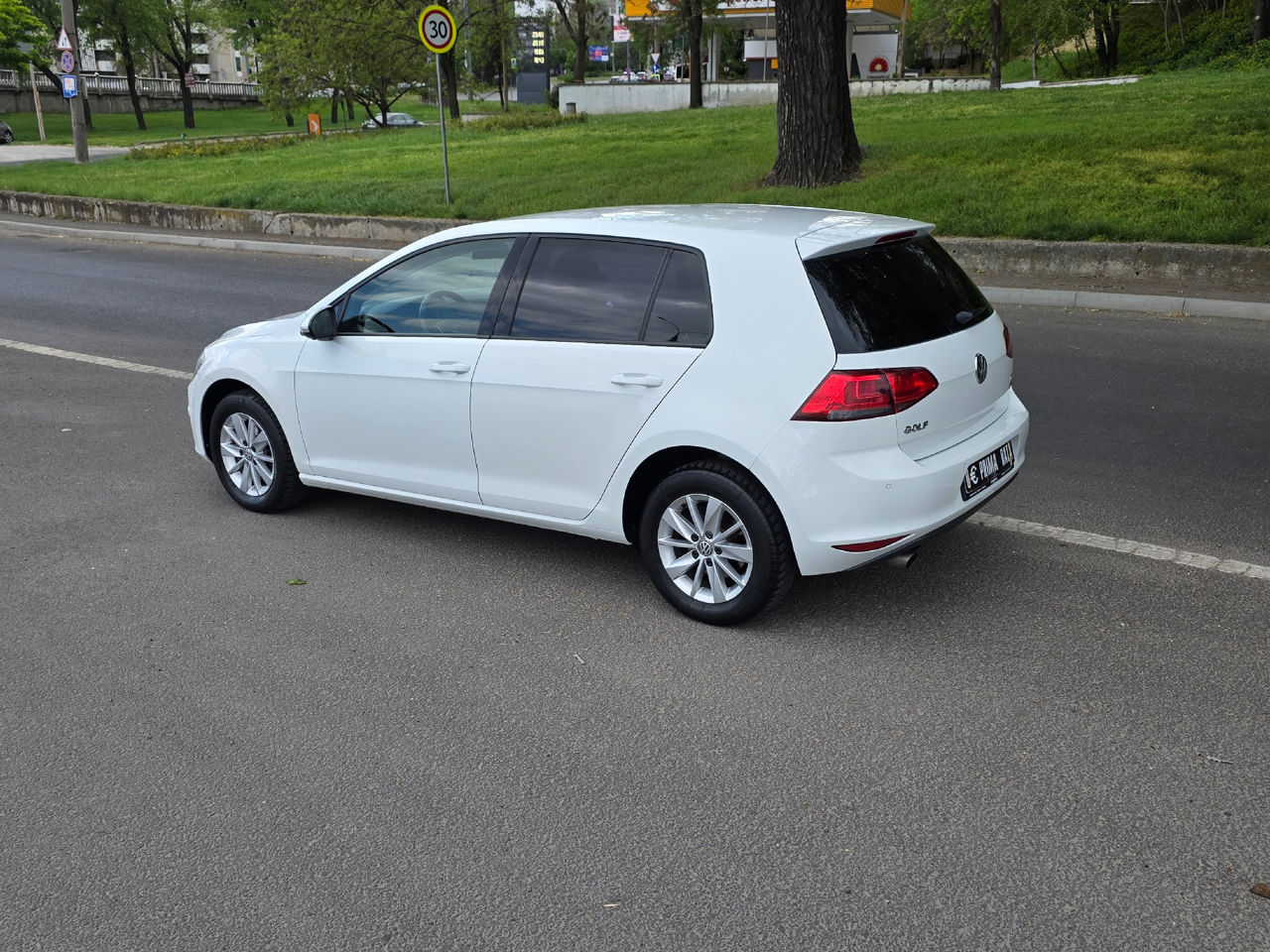 Volkswagen Golf foto 7