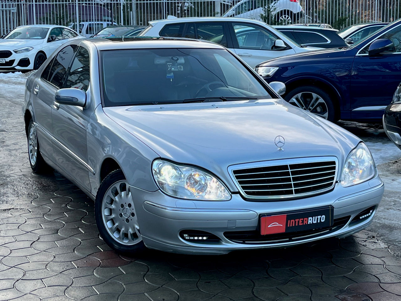 Mercedes S-Class foto 2