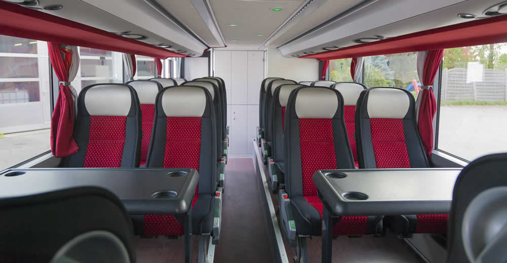 autocar la comanda 80, 83 locuri Еuropa foto 1