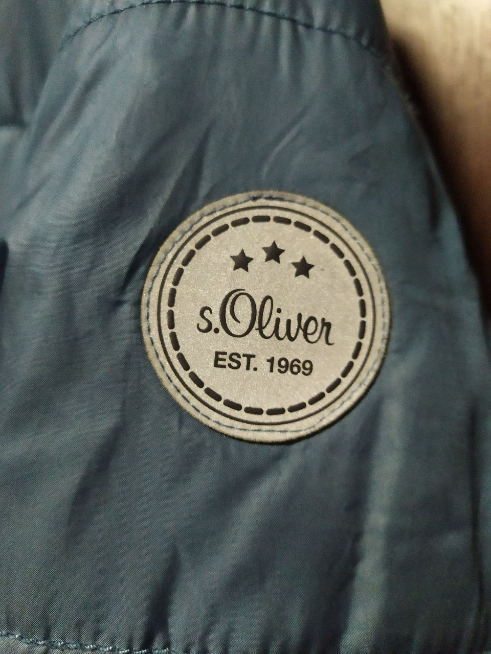Куртка s.Oliver в очень хорошем состоянии 100 лей.