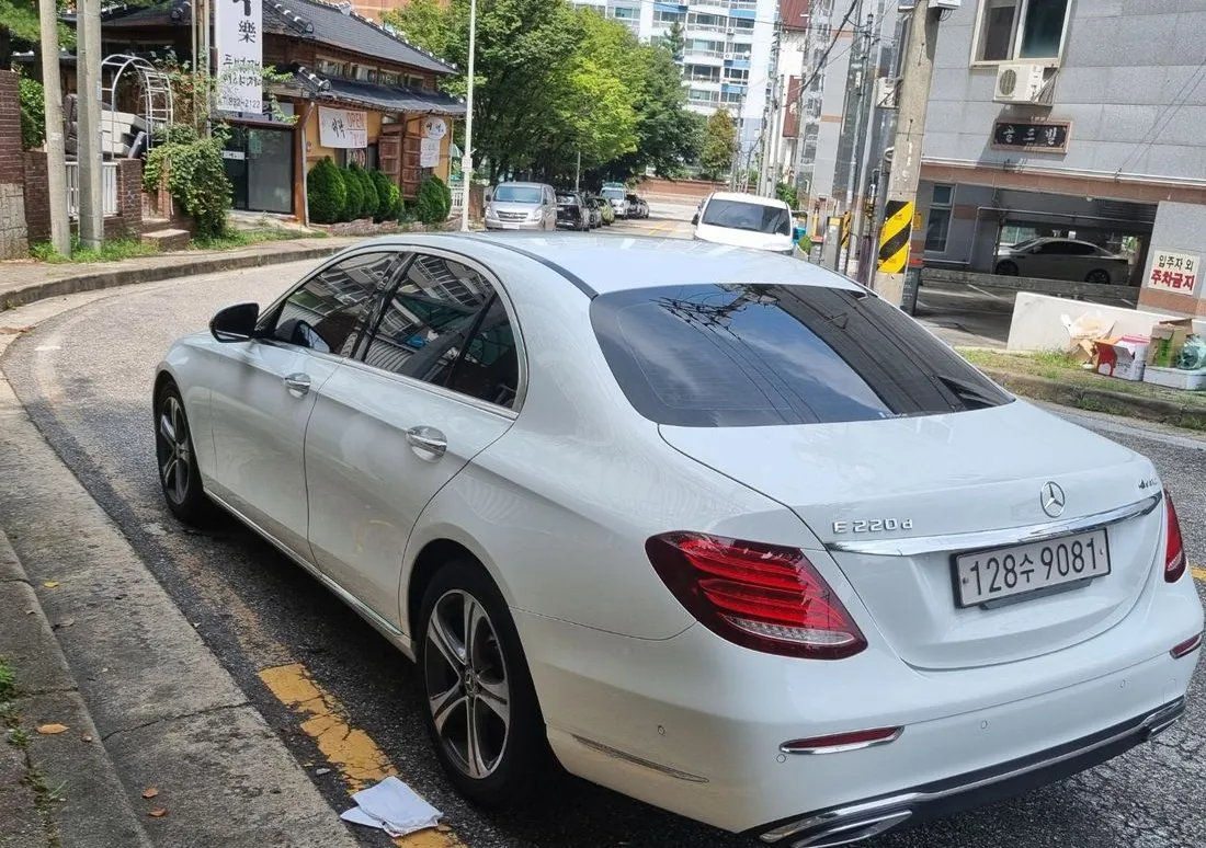 Mercedes E-Class foto 6