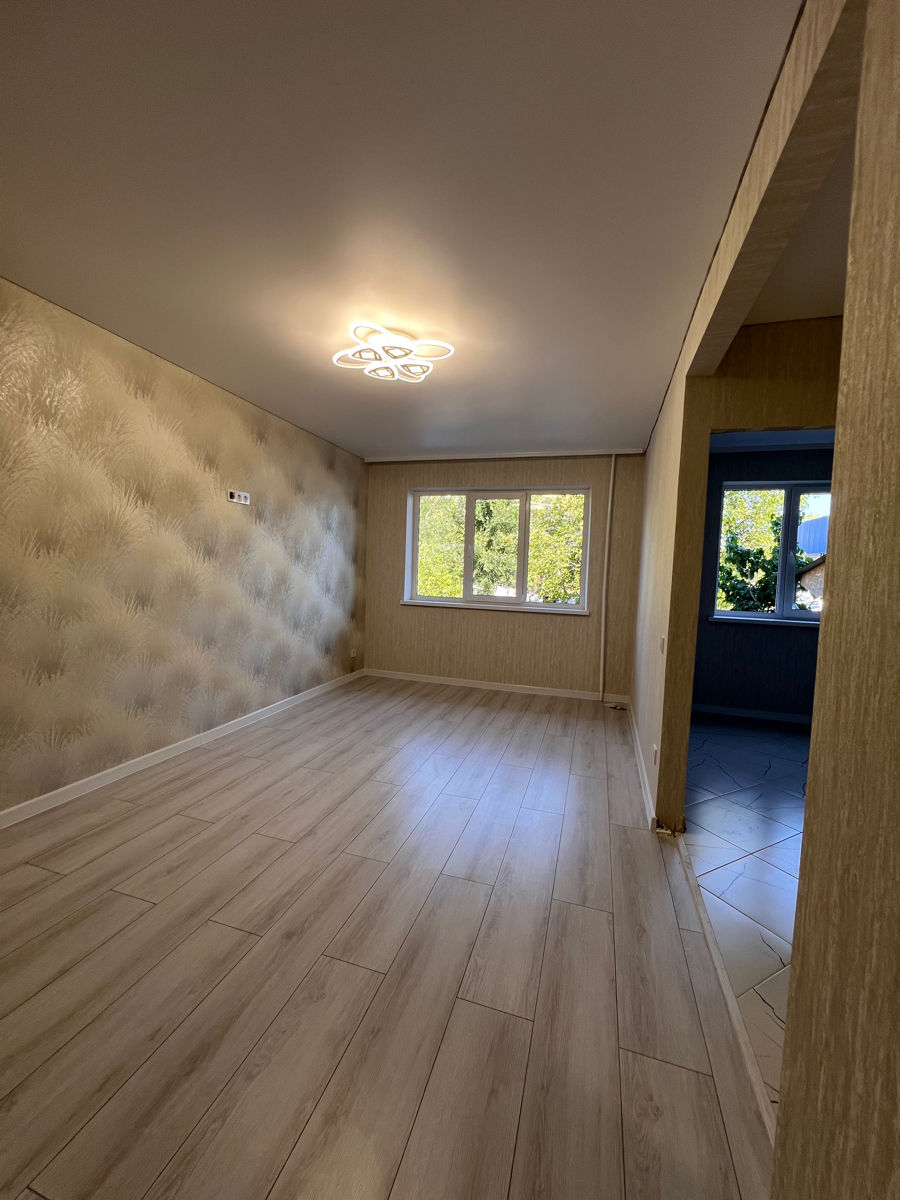 Apartament cu 3 camere,  9 cartier,  Bălți,  Bălți mun. foto 4