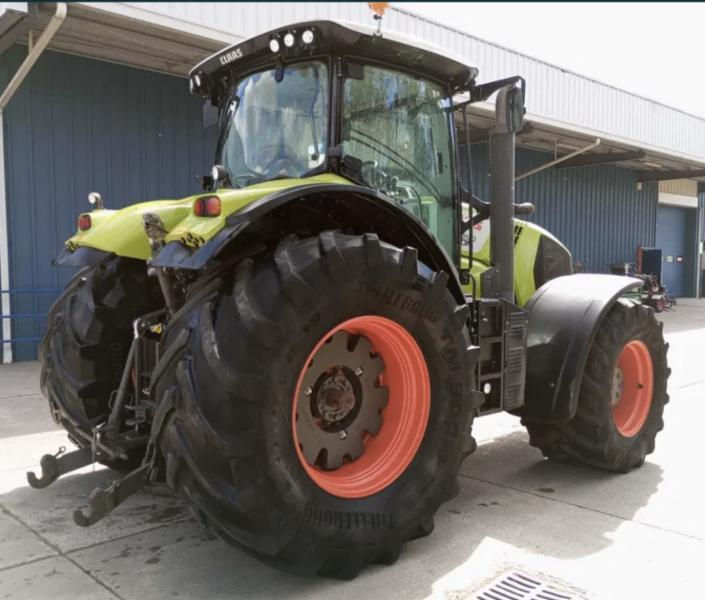 Tractor Claas Axion 850 din 2015 foto 3