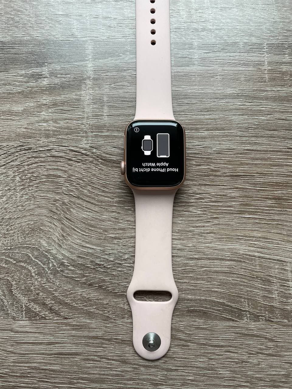Apple watch 5 40mm Gold with Pink Sand - 4200 lei - Оригинал