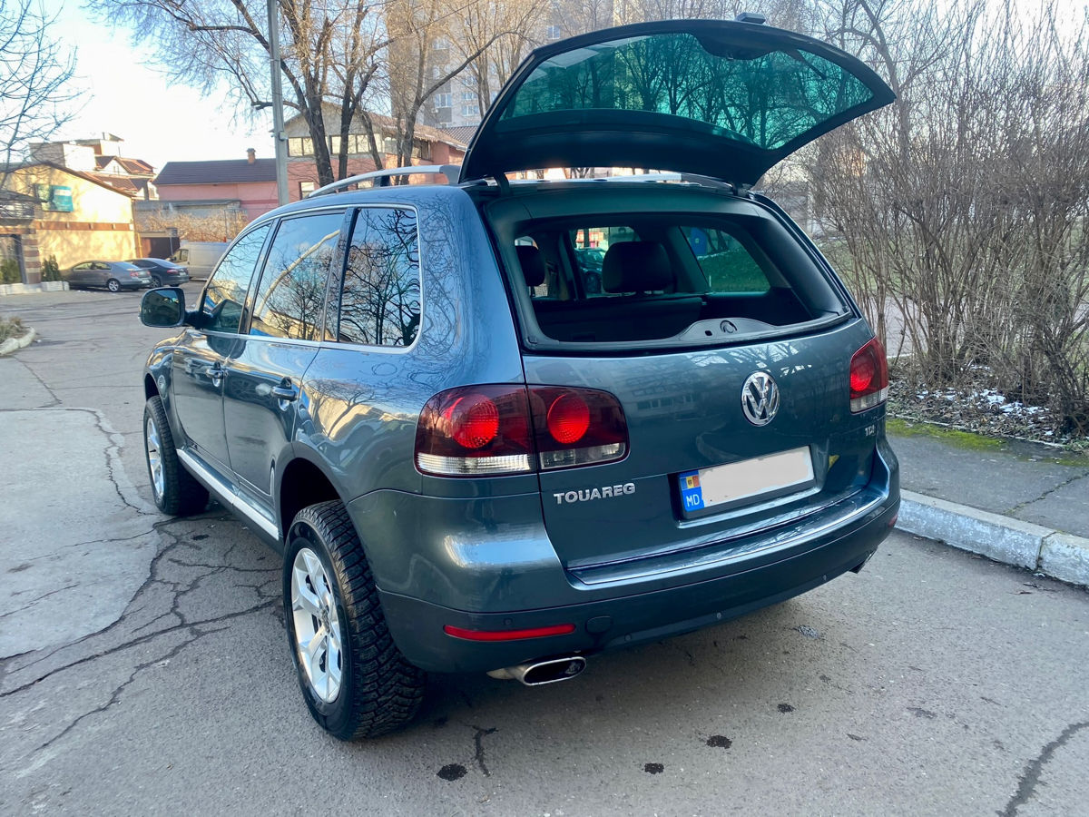 Volkswagen Touareg foto 4