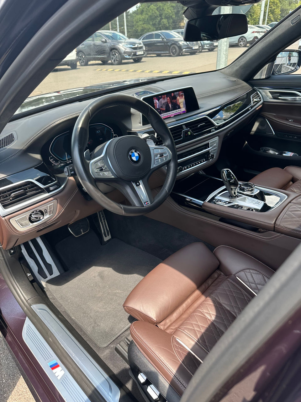 BMW 7 Series foto 4