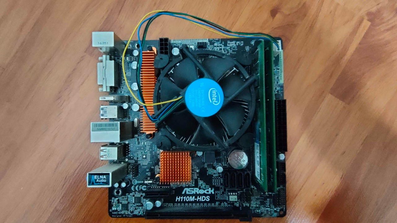 ASRock H110M + Celeron G3900 + 8GB RAM DDR4