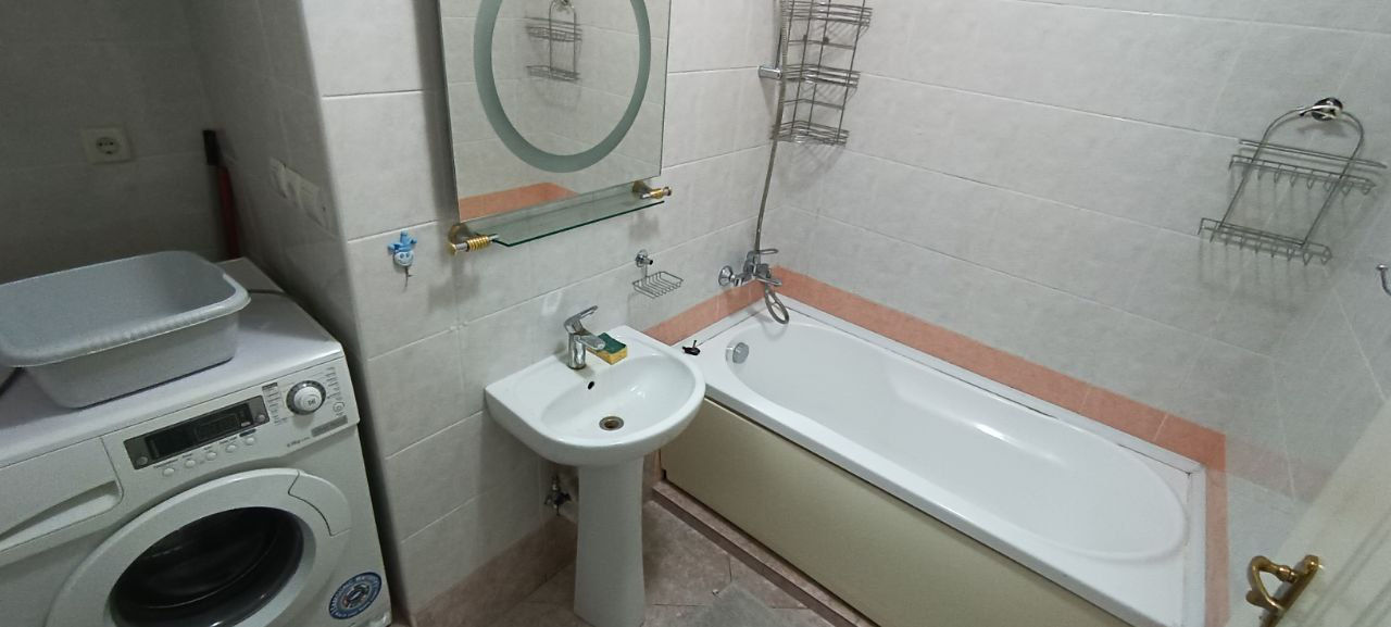 Apartament cu 2 camere, 55 m², Centru, Chișinău foto 9