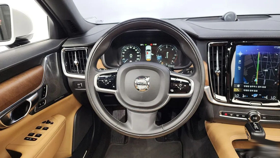 Volvo S90 foto 12