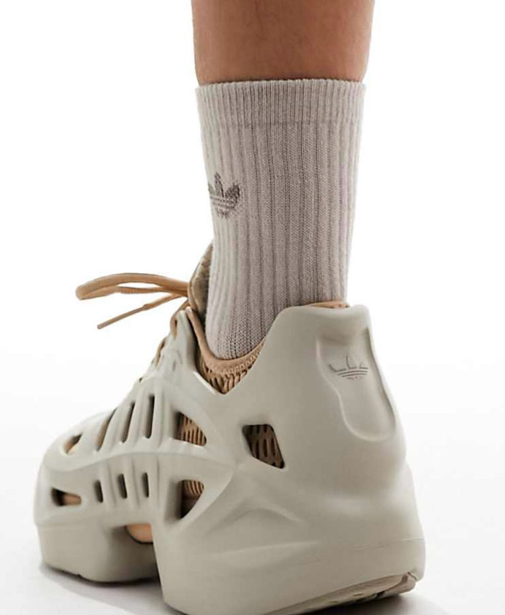 Adidas foto 0