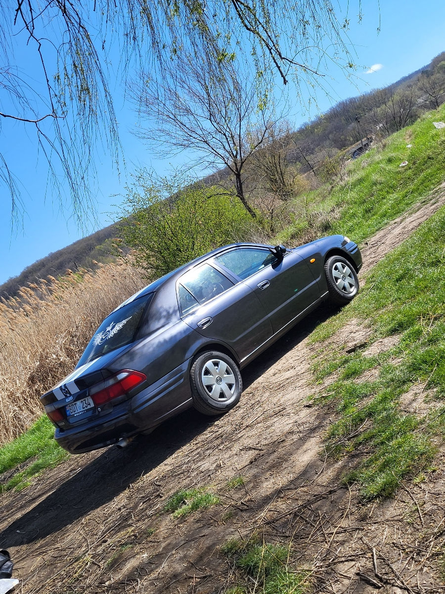 Mazda 626 foto 3