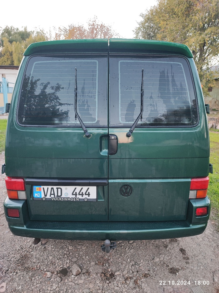 Volkswagen T4  - 7 locuri, Restaurat  Total.   8000 €  Preţ fix !!! foto 5