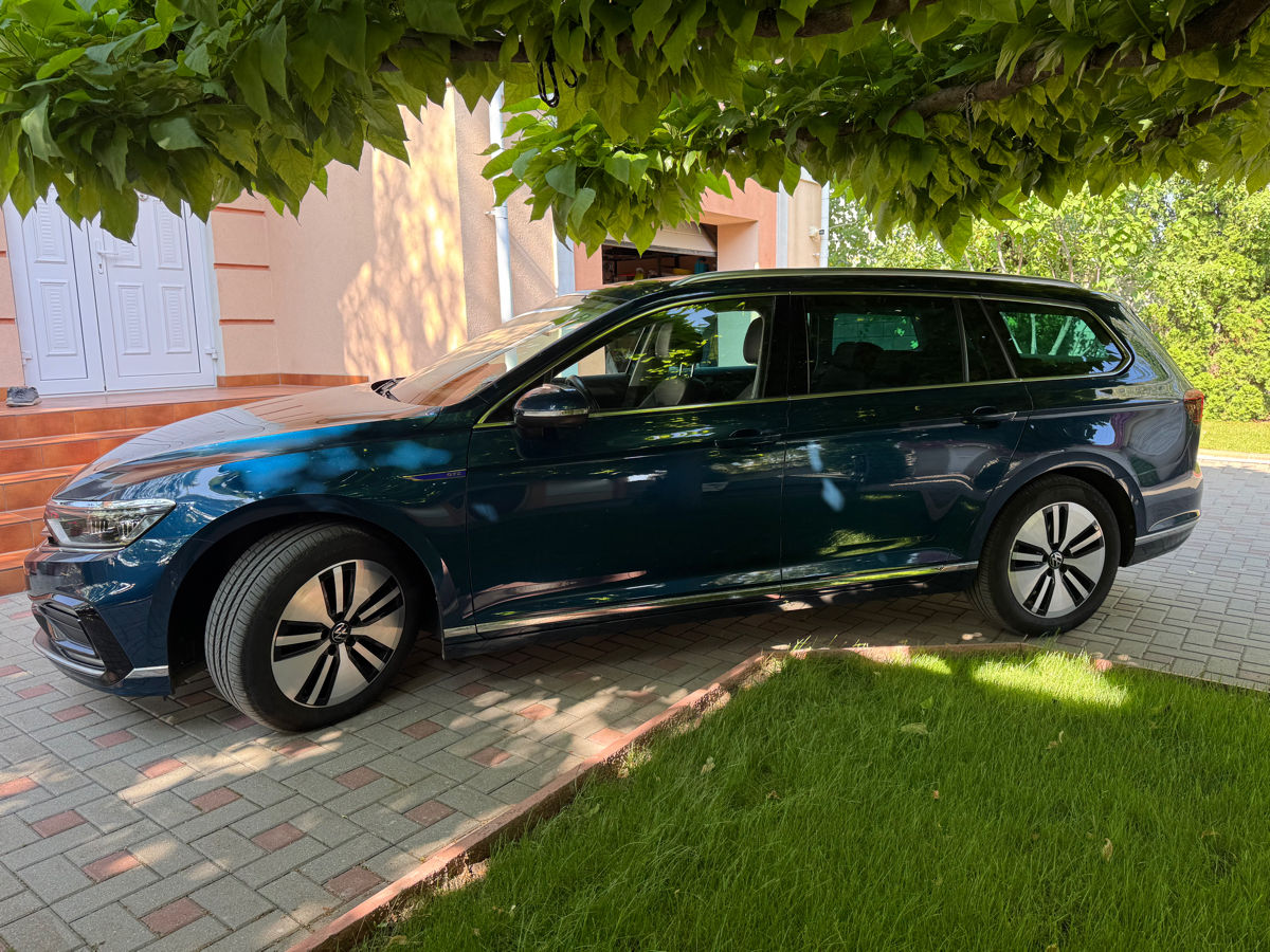 Volkswagen Passat foto 0