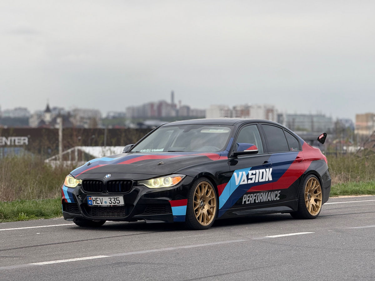 BMW 3 Series foto 2
