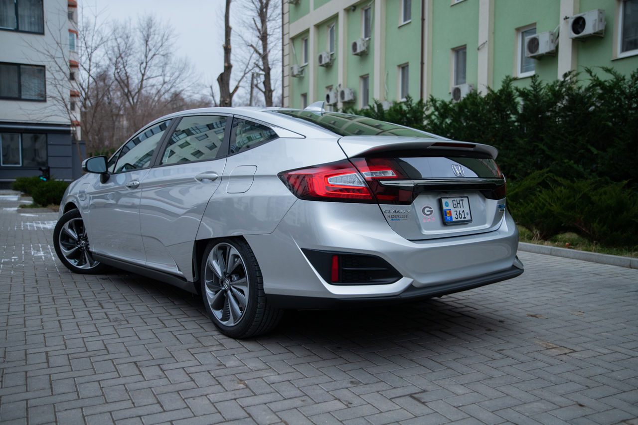 Honda Clarity фото 2