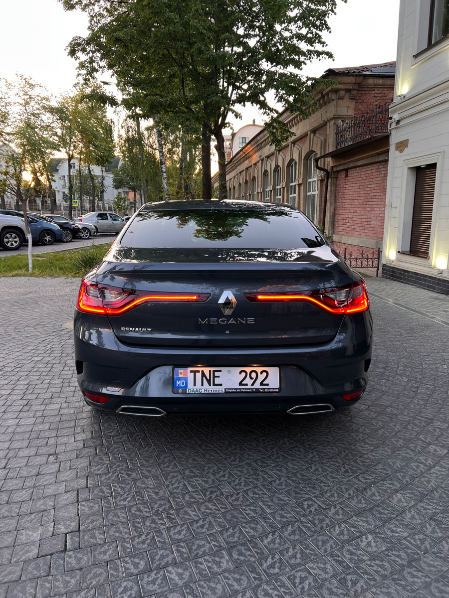 Renault Megane фото 9