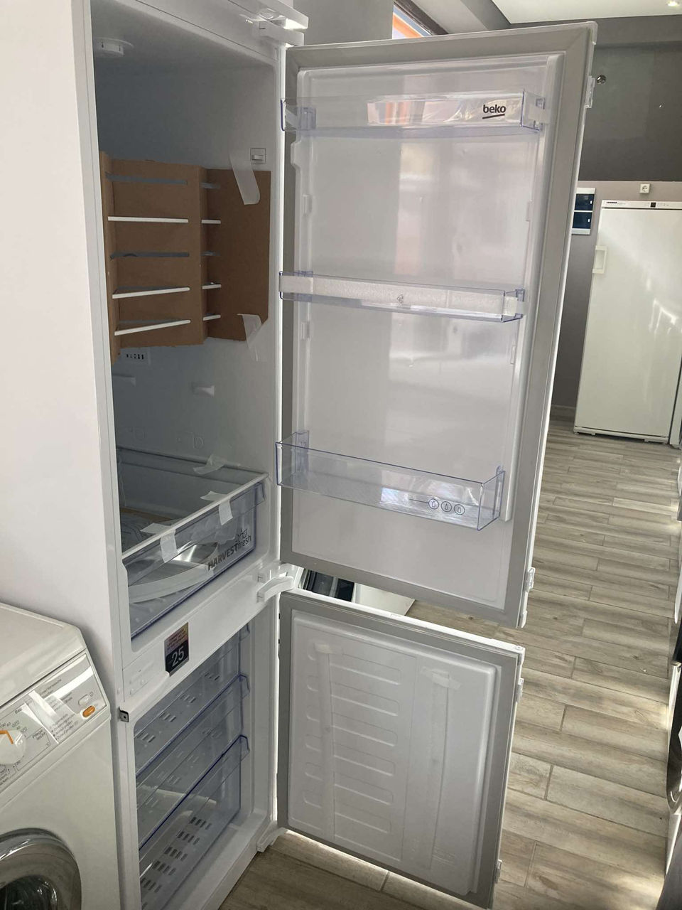 Frigidere incorporabile Beko ,Gorenje și Siemens foto 1