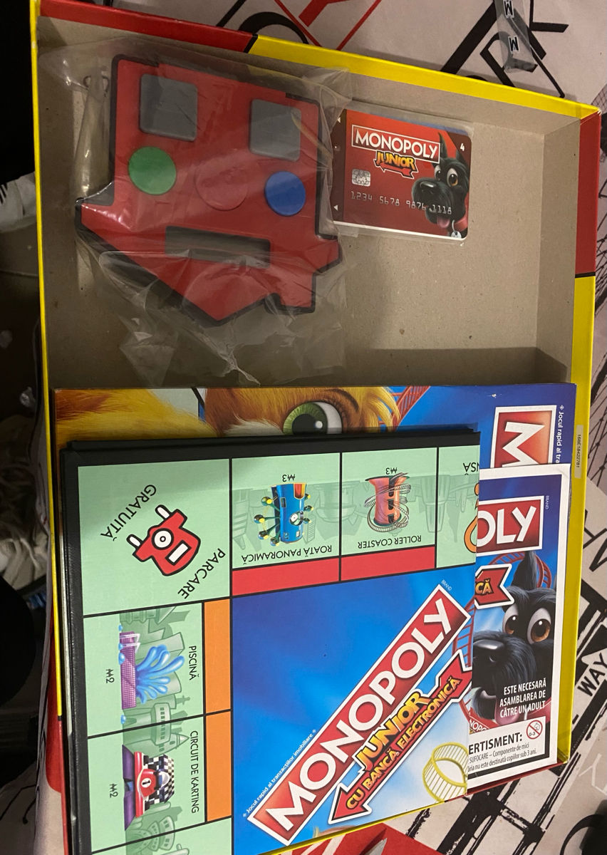 Monopoly junior cu banca electronica  фото 2