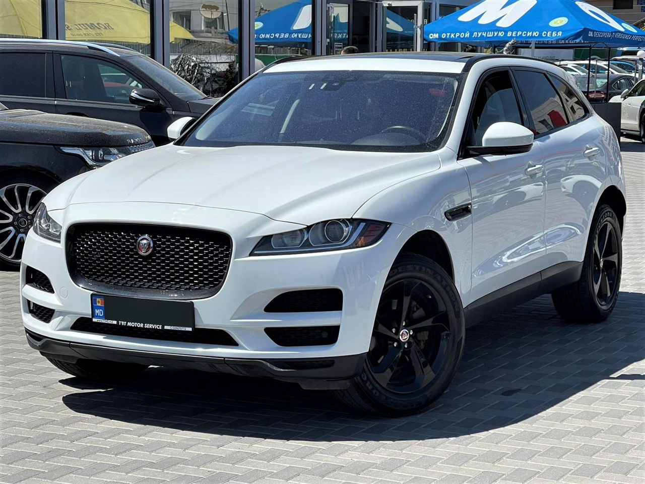 Jaguar F-PACE foto 2
