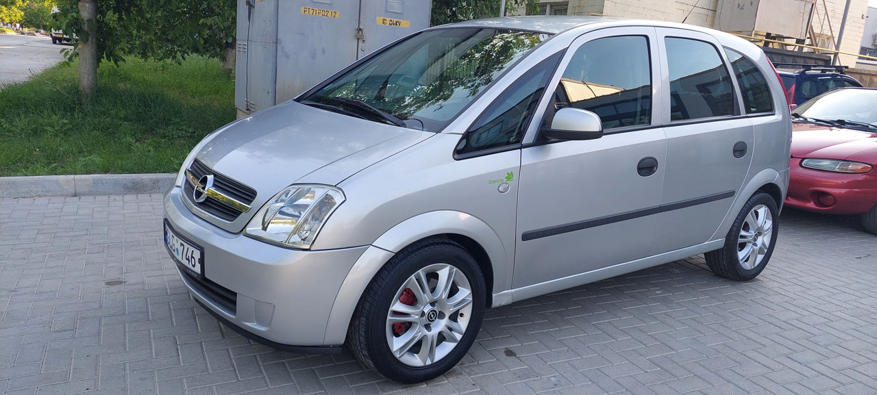 Chirie Auto Ungheni foto 5