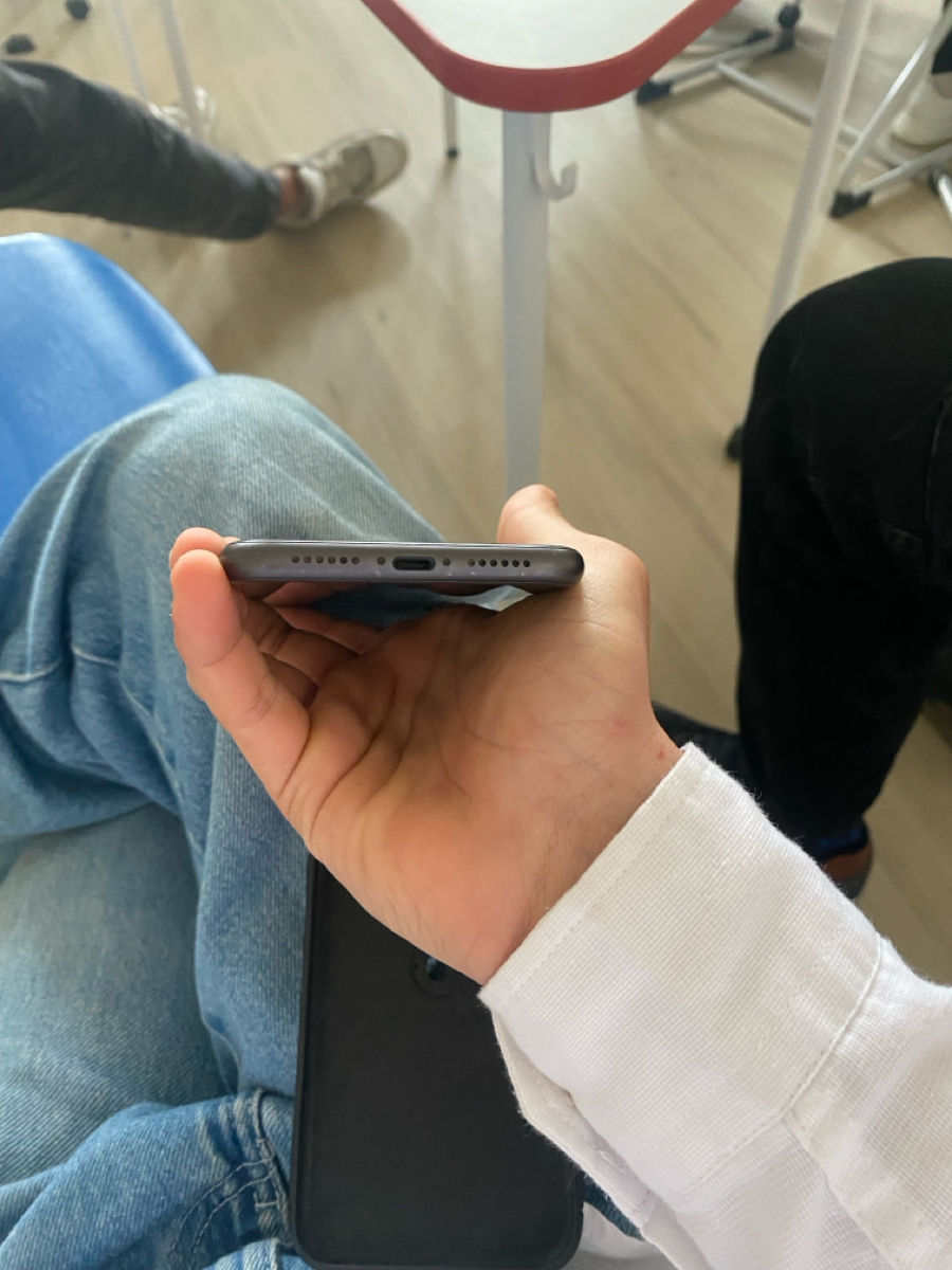 iphone 11 simplu starea pe poze foto 1