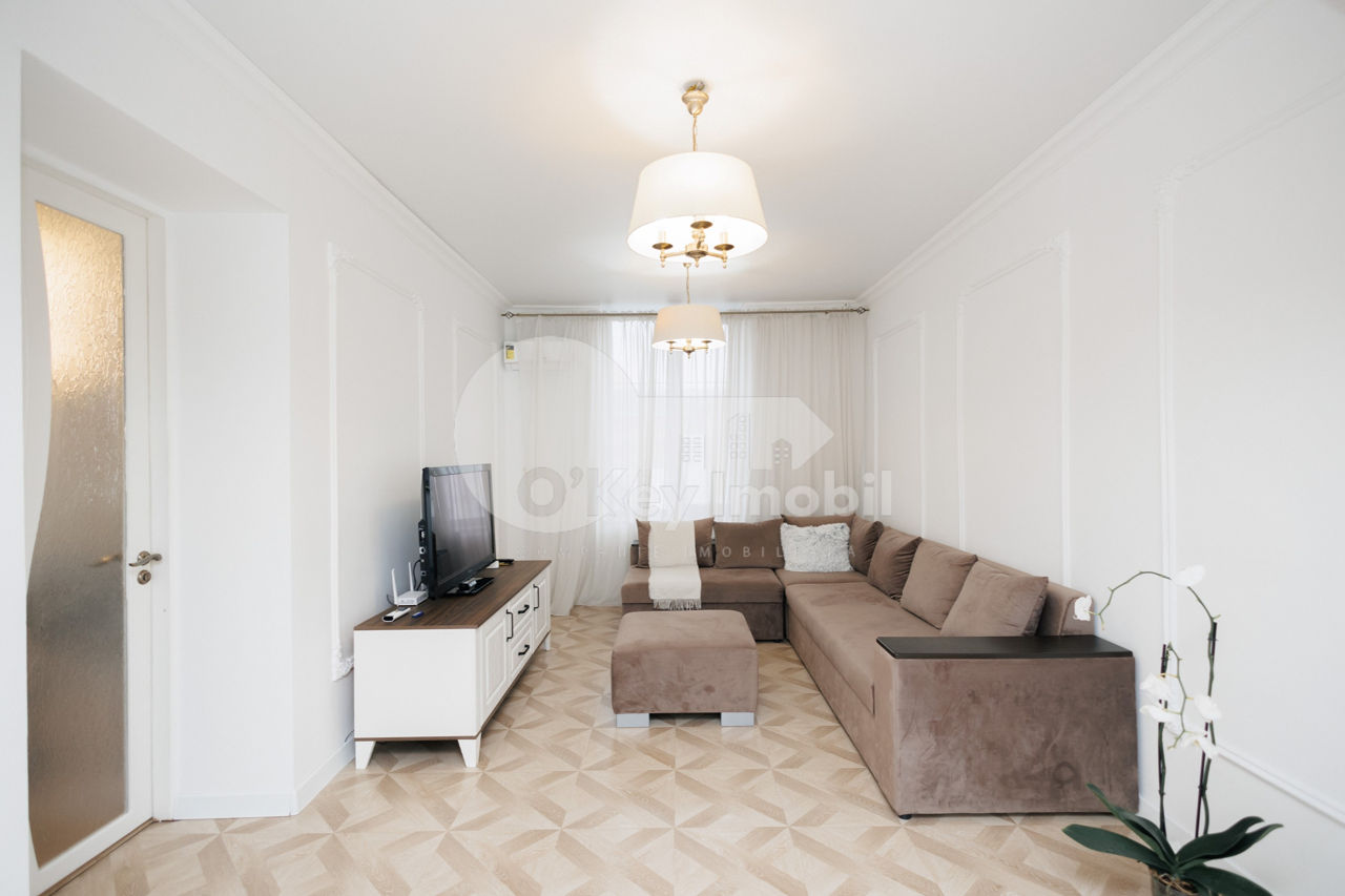 Apartament cu 2 camere, 90 m², Centru, Chișinău foto 0